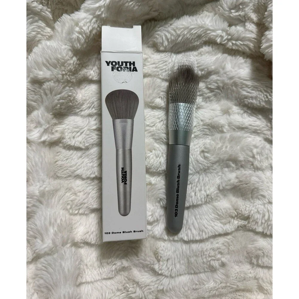 Youthforia Blush Brush
